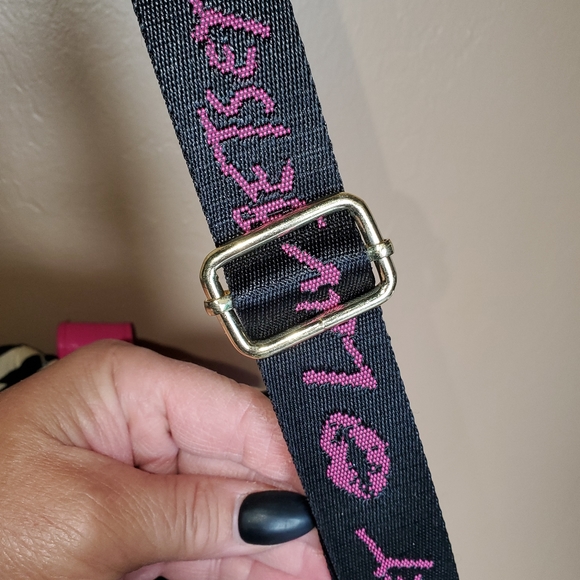 Betsy Johnson duffle bag - Picture 4 of 10